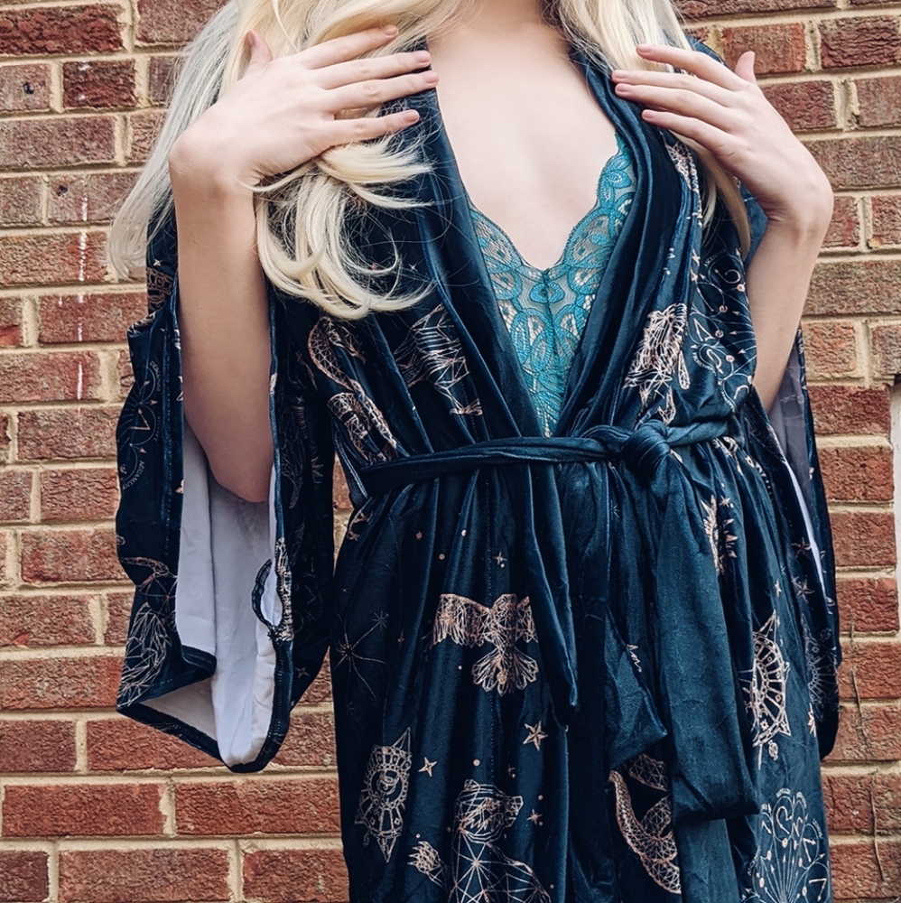 NWT Blackmilk Magic Sky Swan Kimono